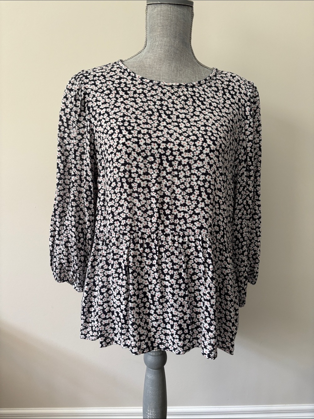 Abercrombie & Fitch Black Floral Peplum Long-Sleeve Top